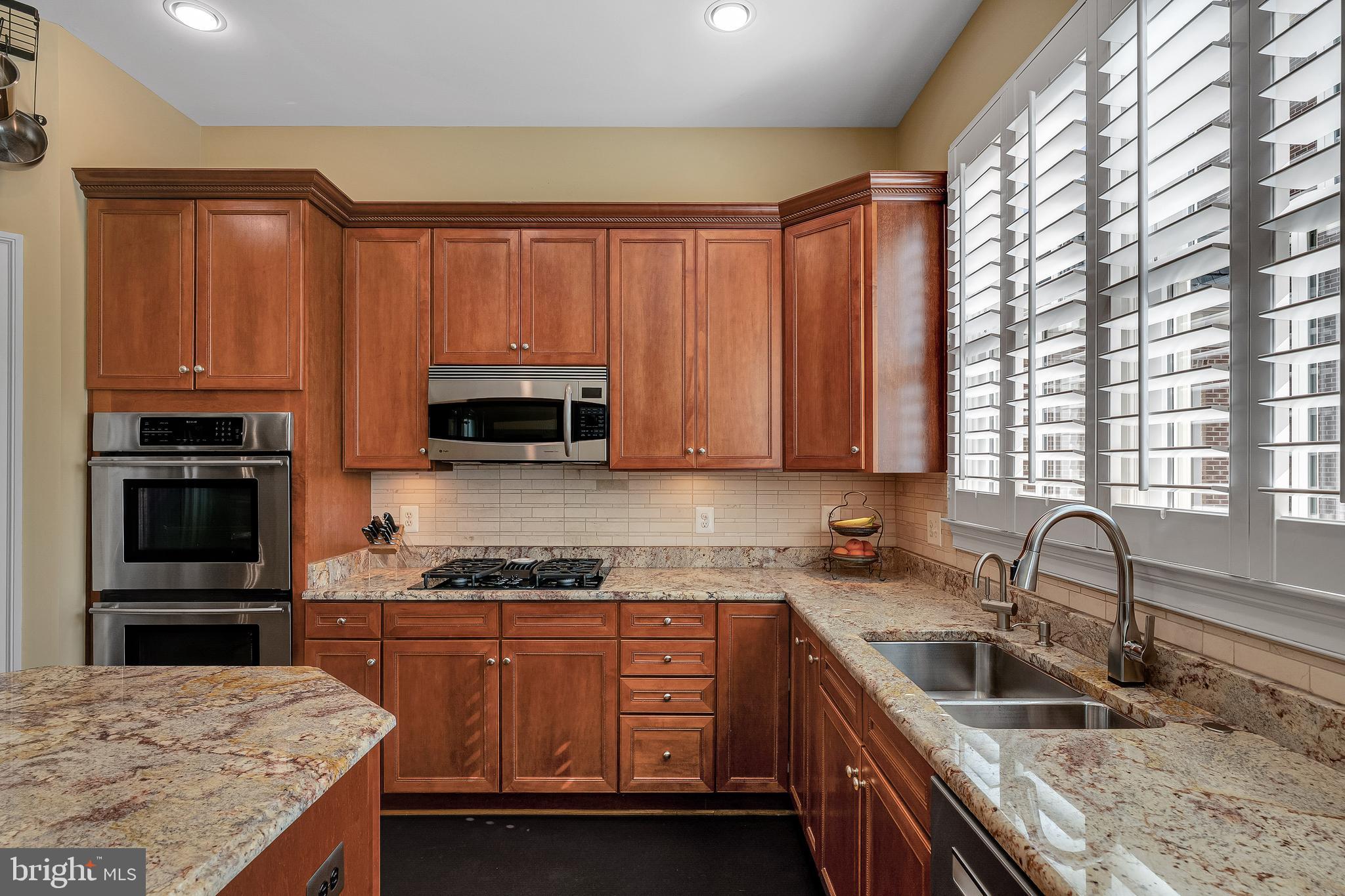 1769 POTOMAC GREENS DRIVE