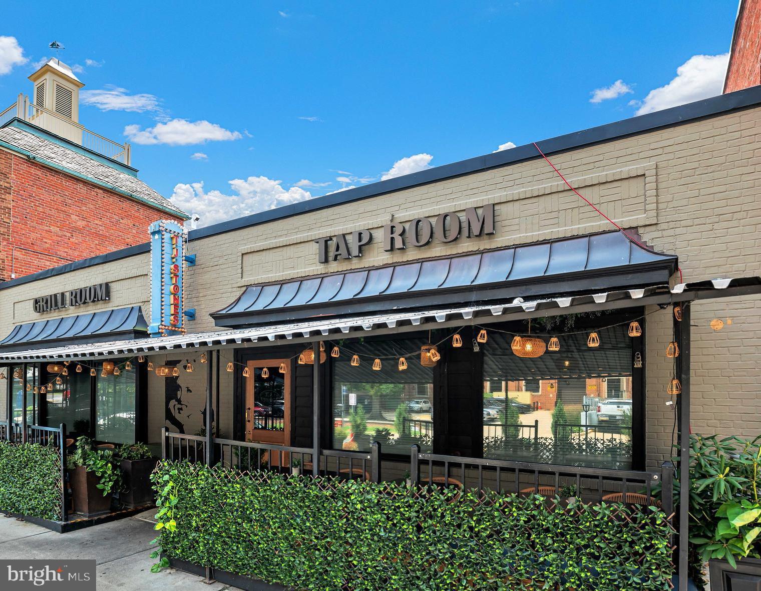 1769 POTOMAC GREENS DRIVE