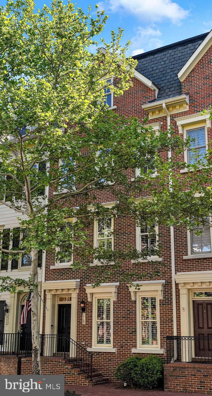 1769 POTOMAC GREENS DRIVE