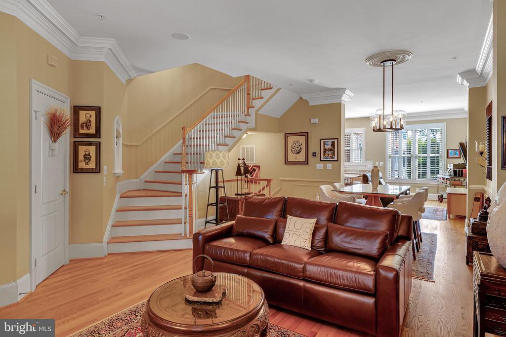1769 POTOMAC GREENS DRIVE