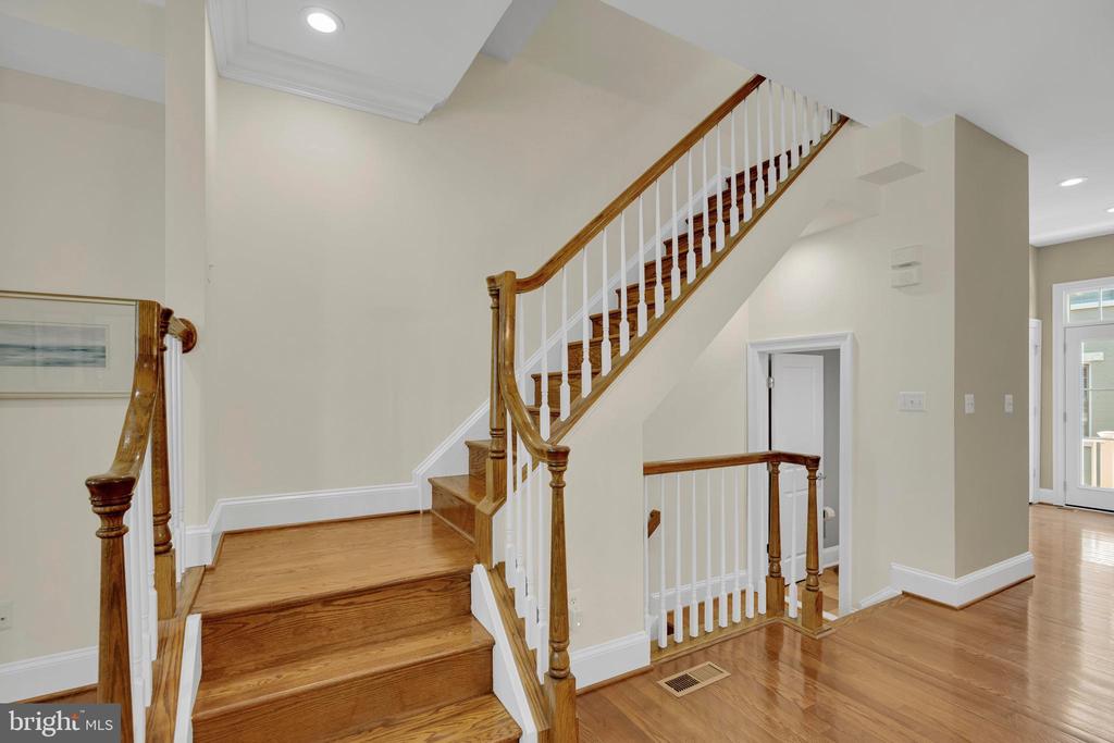 1818 POTOMAC GREENS DRIVE