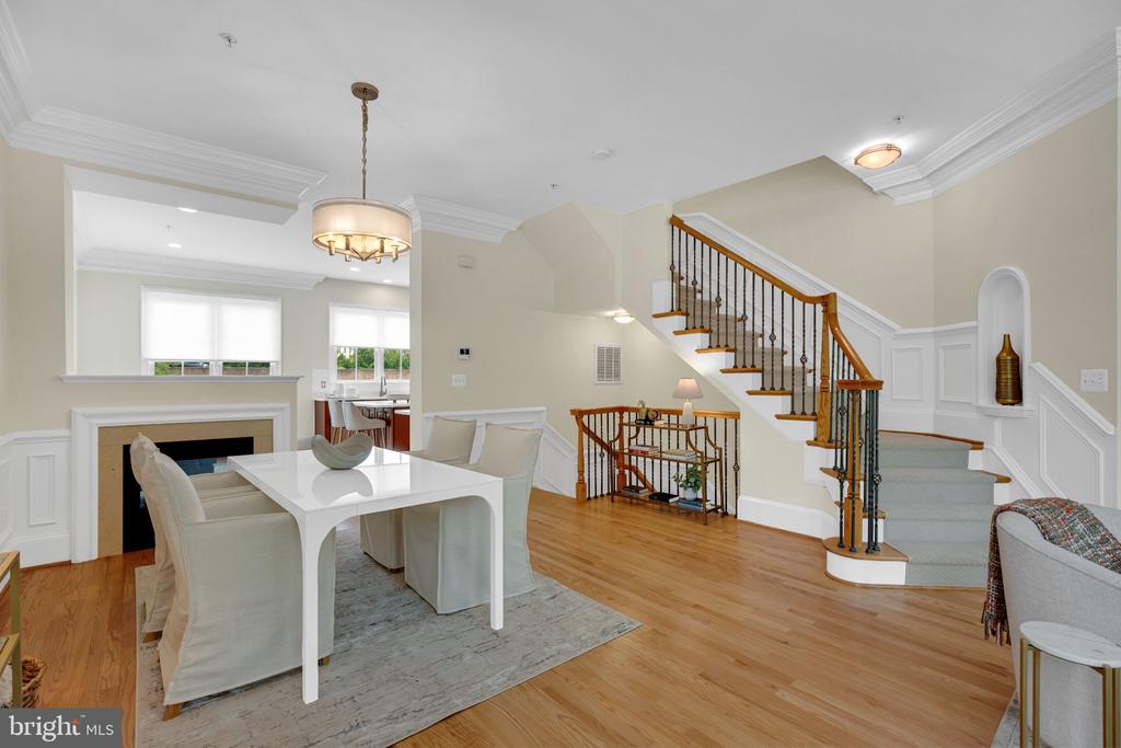 1722 POTOMAC GREENS DRIVE
