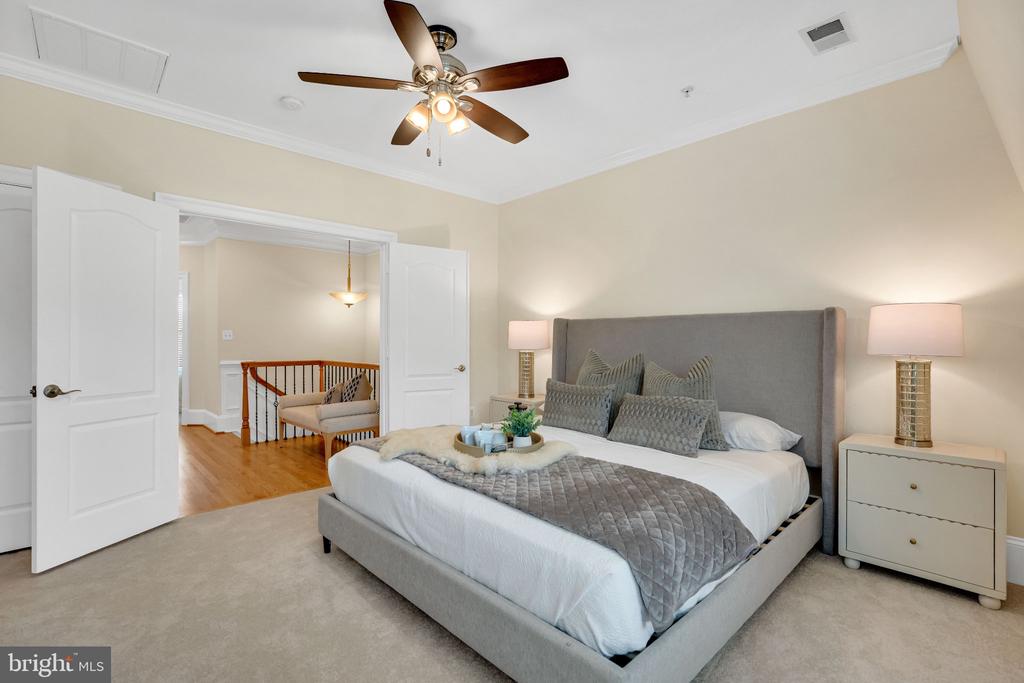 1722 POTOMAC GREENS DRIVE