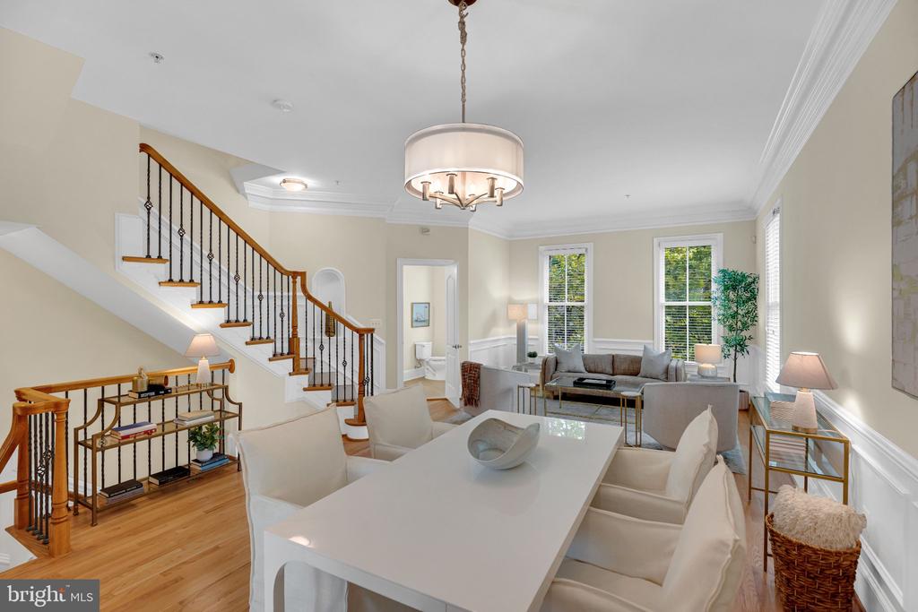 1722 POTOMAC GREENS DRIVE