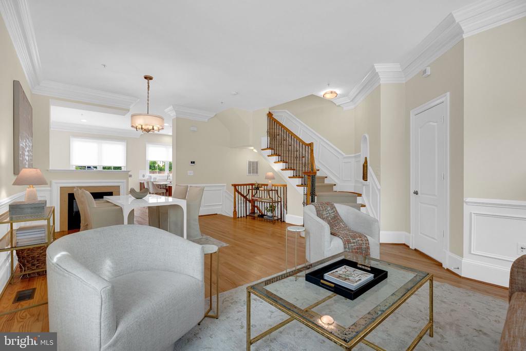 1722 POTOMAC GREENS DRIVE