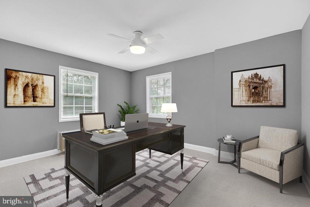 1700 W ABINGDON DRIVE Unit: 203
