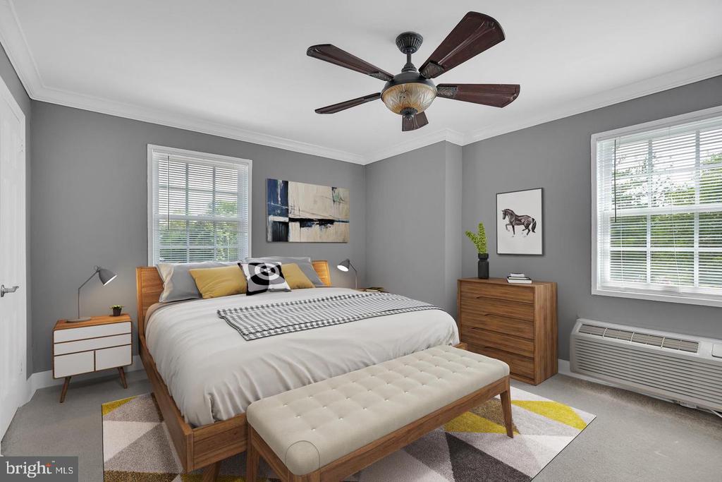 1700 W ABINGDON DRIVE Unit: 203