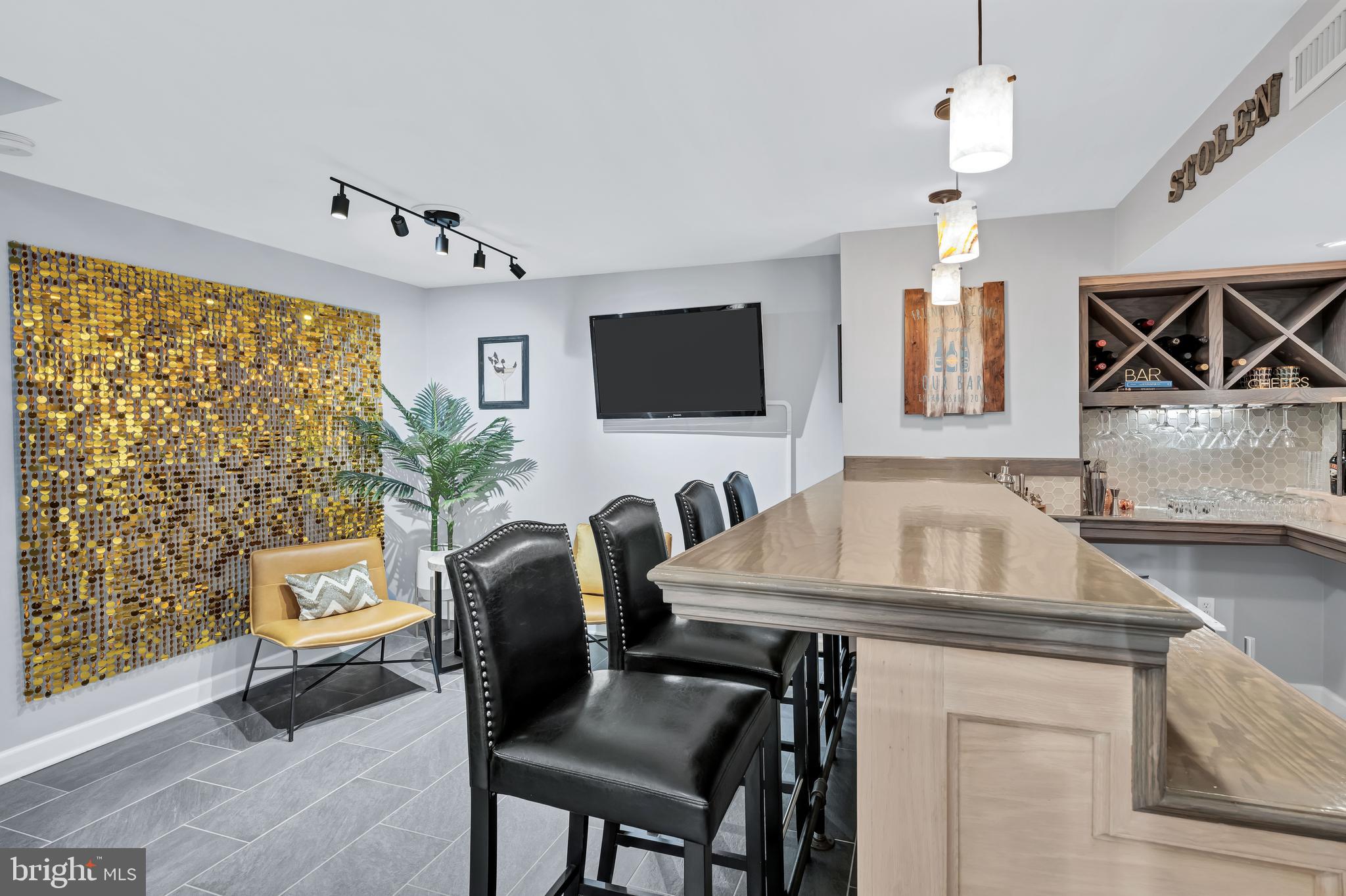 3706 Hampton Ct