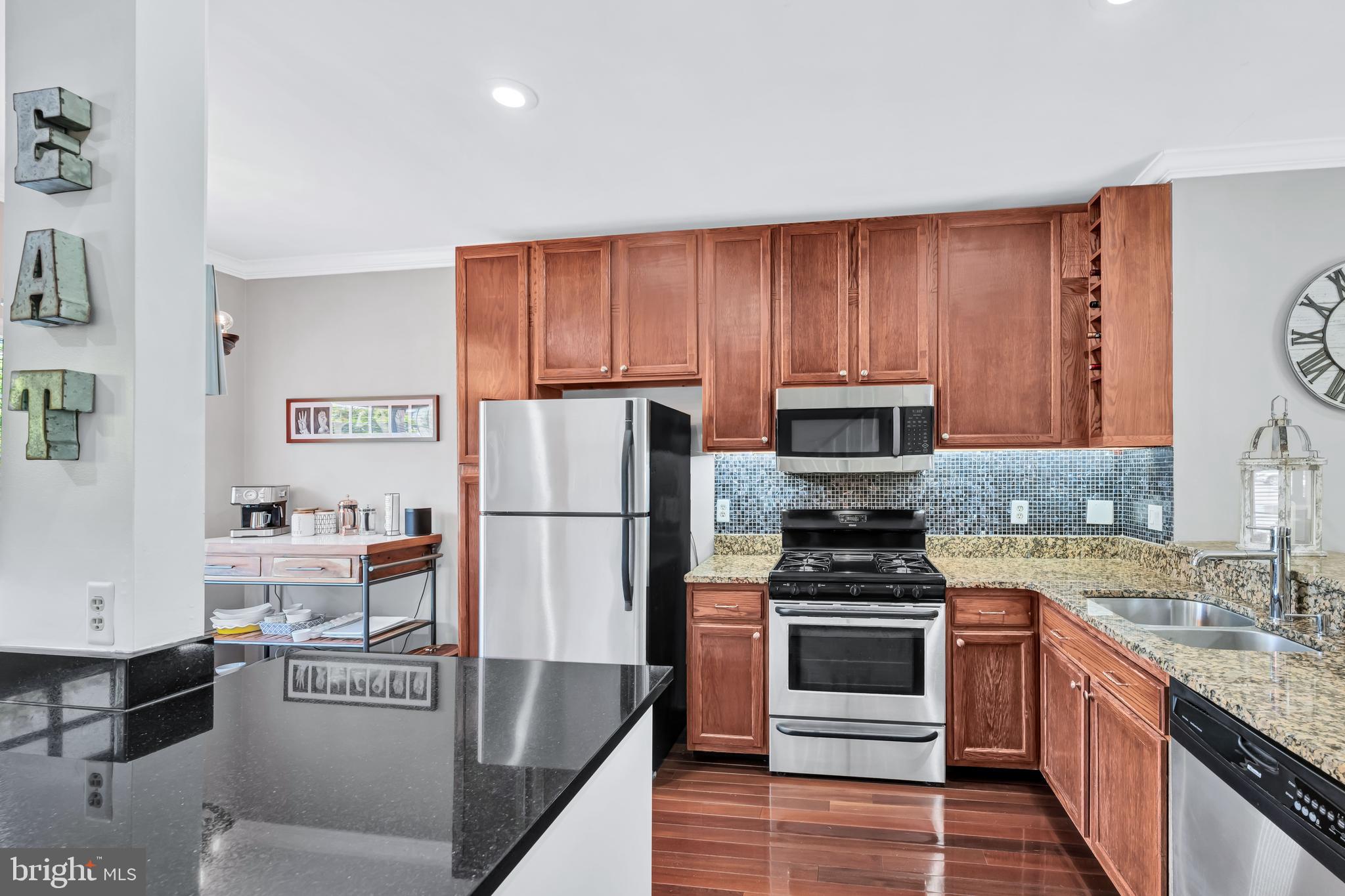 3706 Hampton Ct