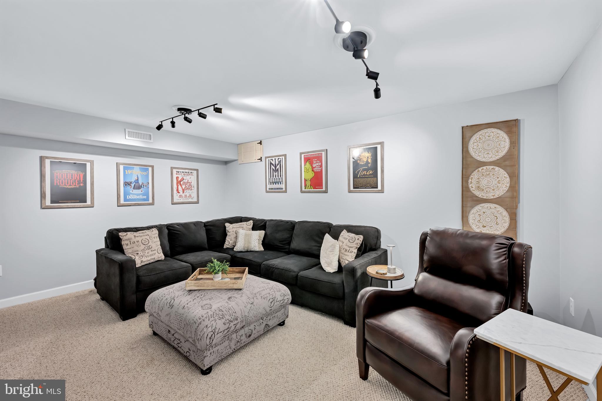 3706 Hampton Ct