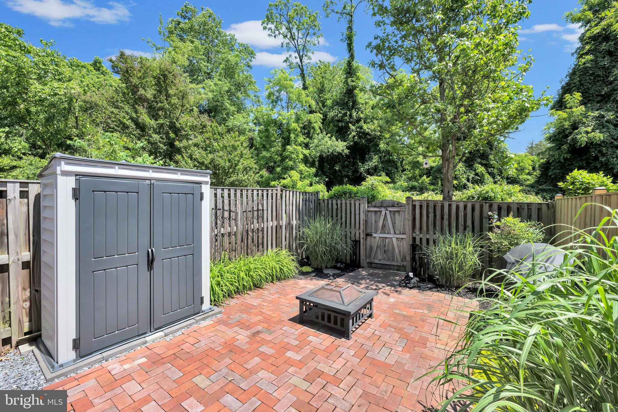 3706 Hampton Ct