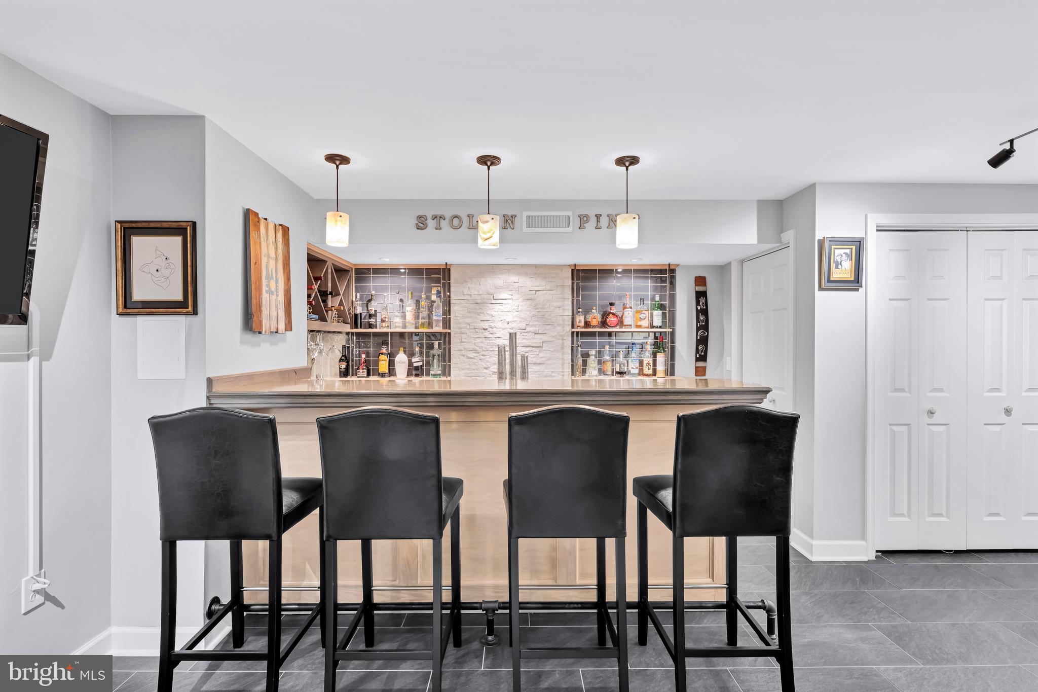 3706 Hampton Ct