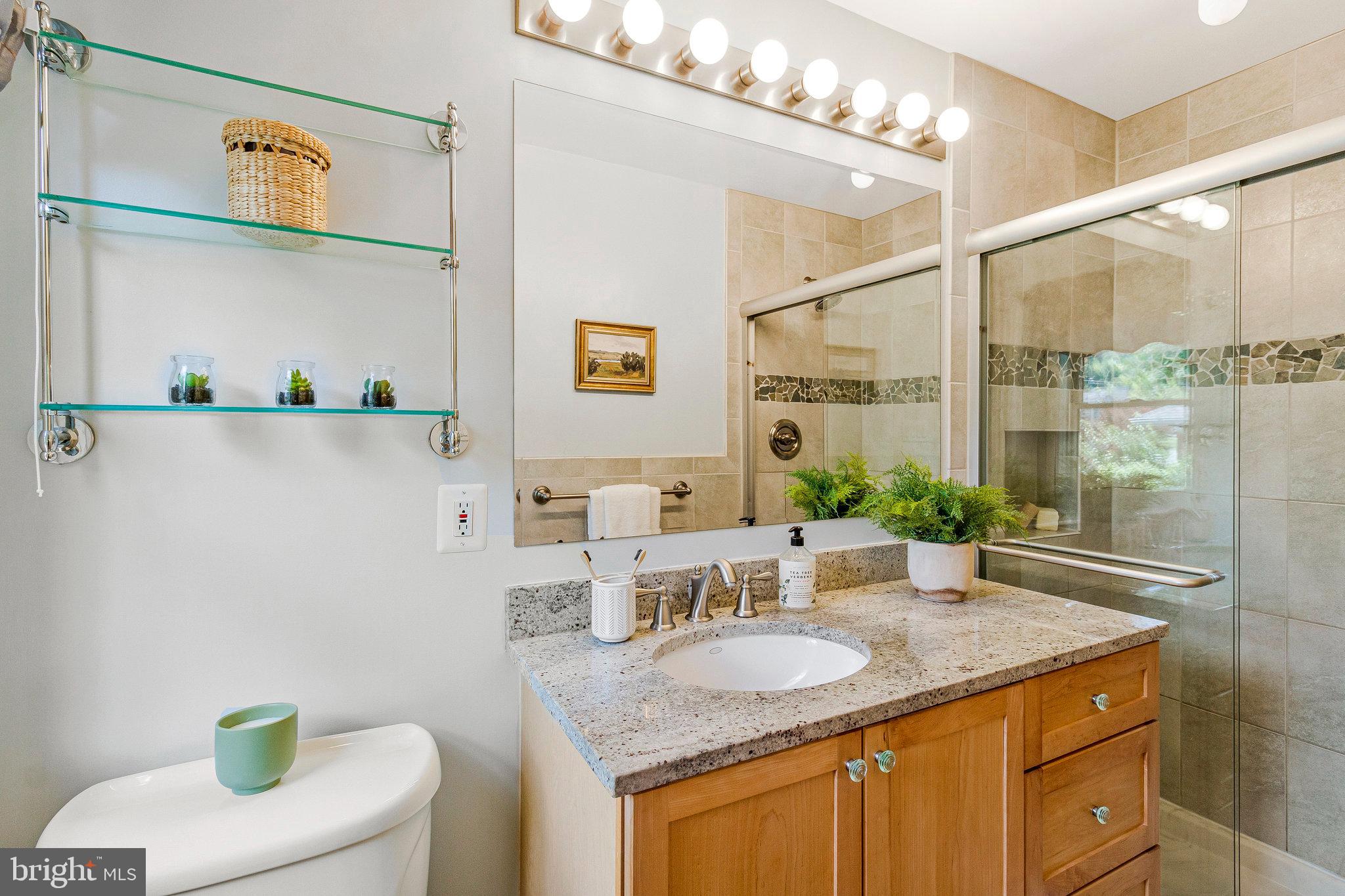 7123 PARK TERRACE DRIVE