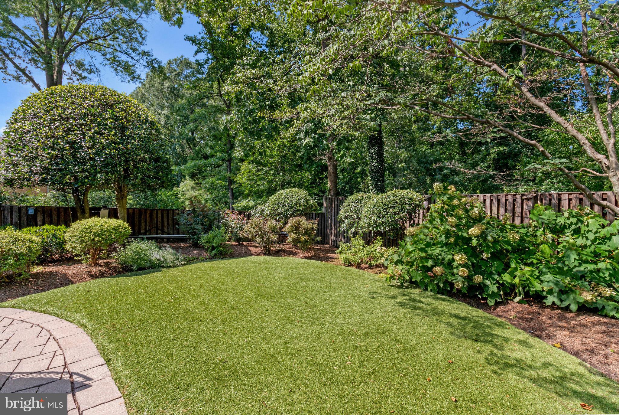 7123 PARK TERRACE DRIVE