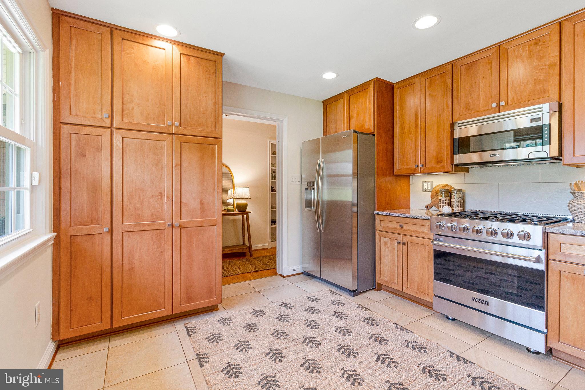 7123 PARK TERRACE DRIVE