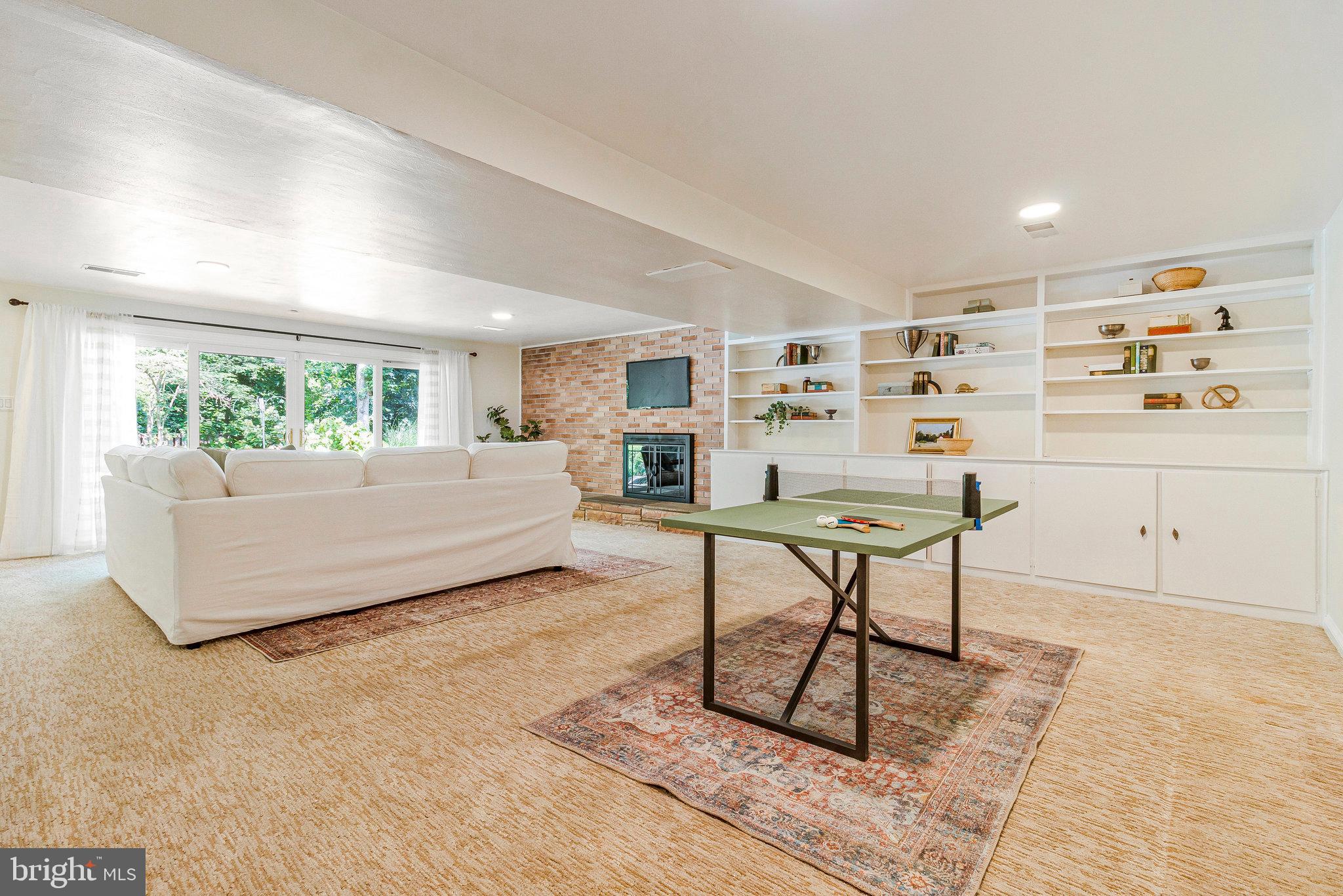 7123 PARK TERRACE DRIVE