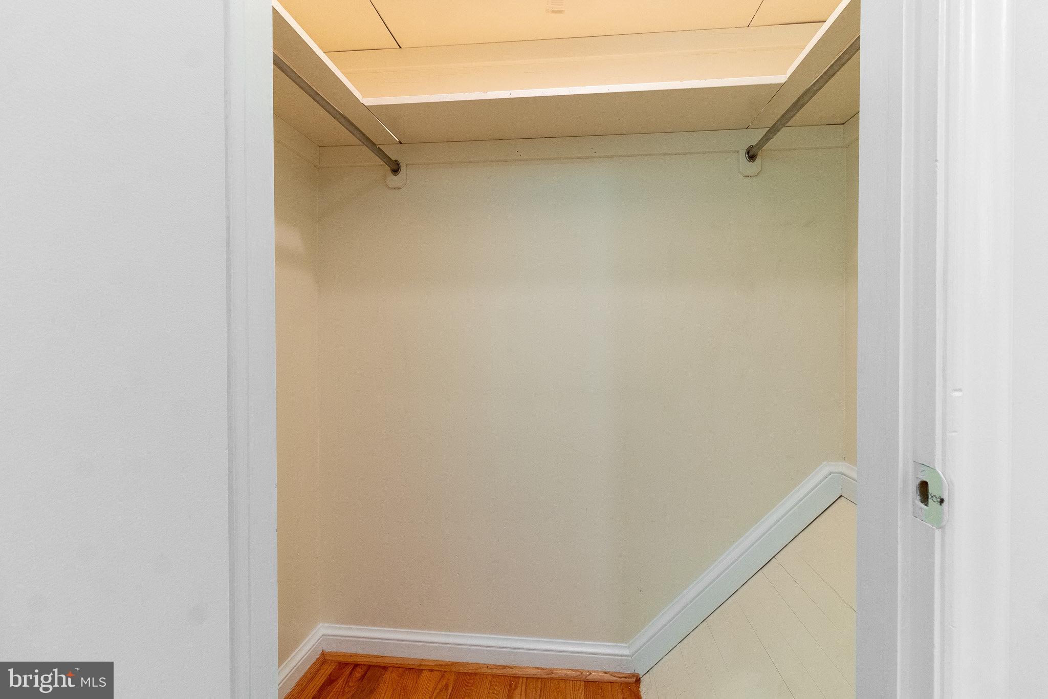 7123 PARK TERRACE DRIVE