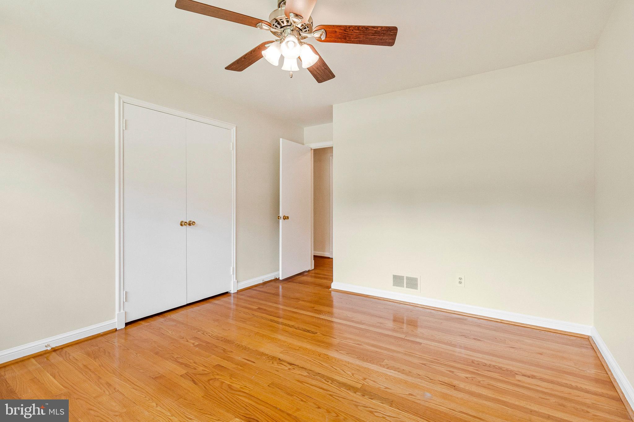 7123 PARK TERRACE DRIVE