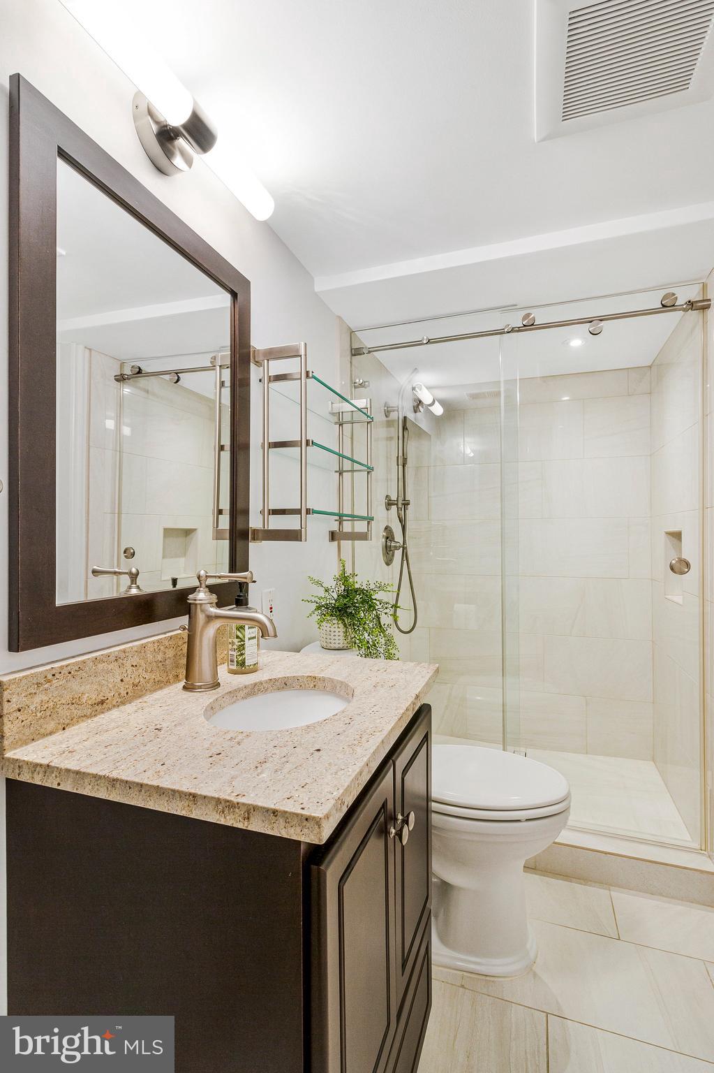 7123 PARK TERRACE DRIVE