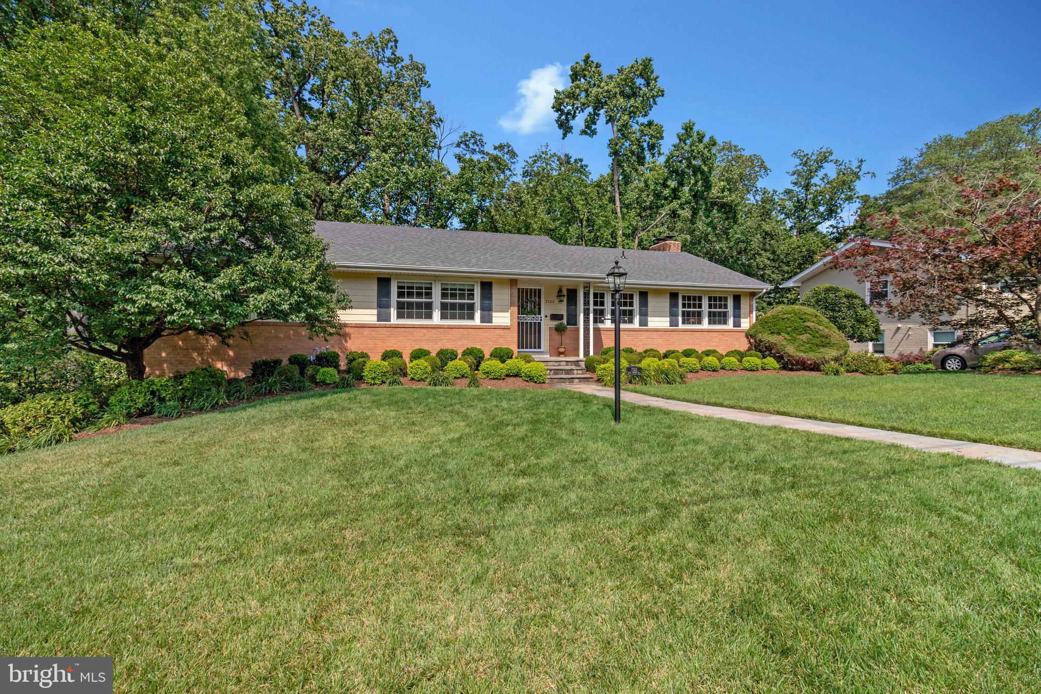 7123 PARK TERRACE DRIVE