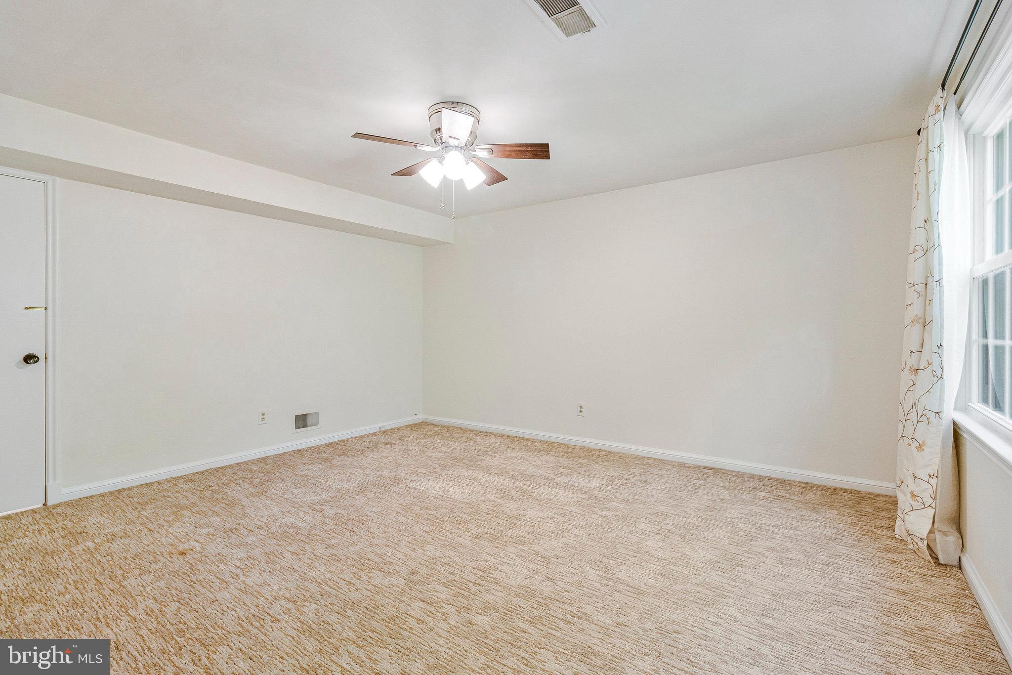 7123 PARK TERRACE DRIVE