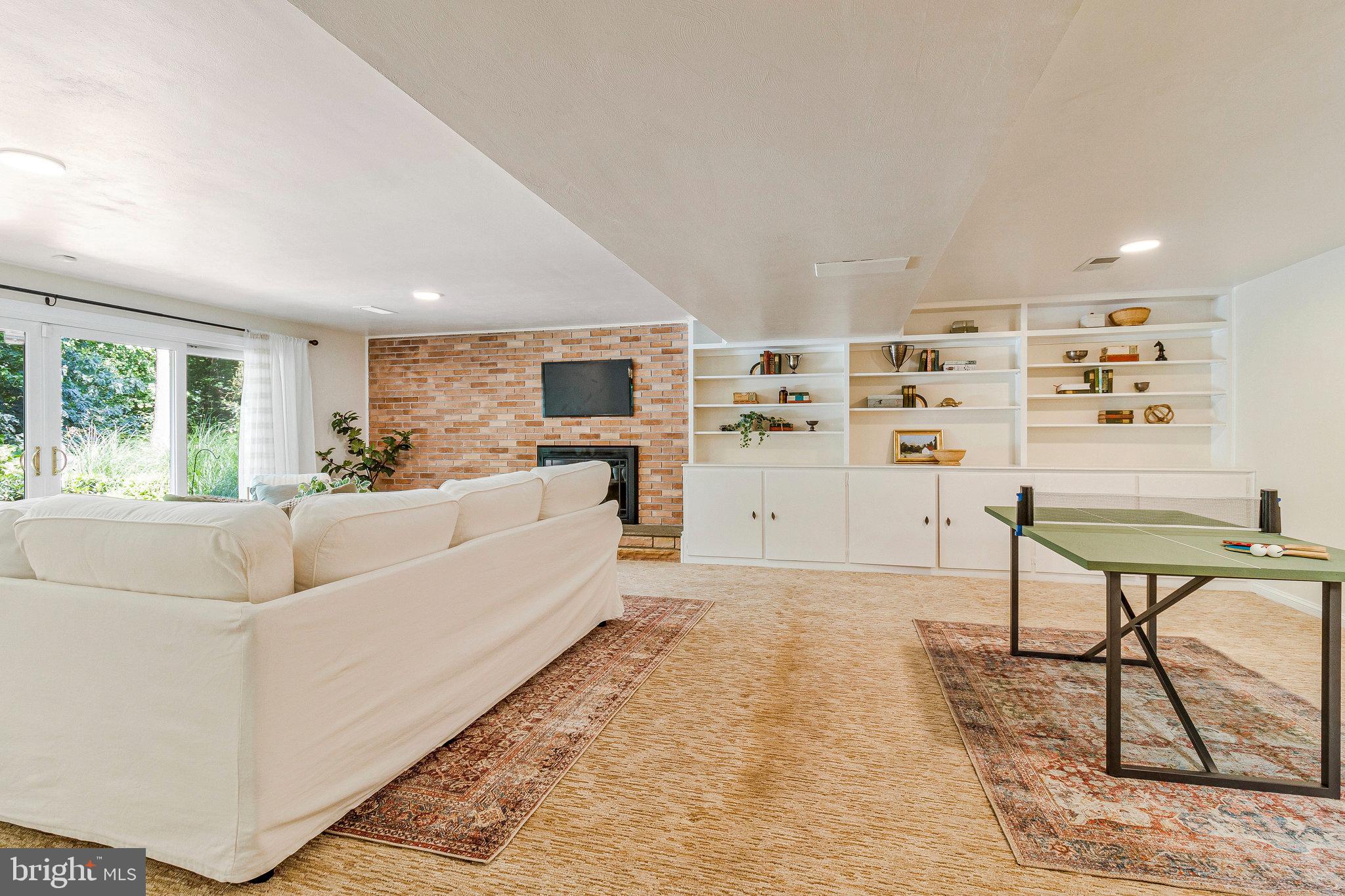 7123 PARK TERRACE DRIVE