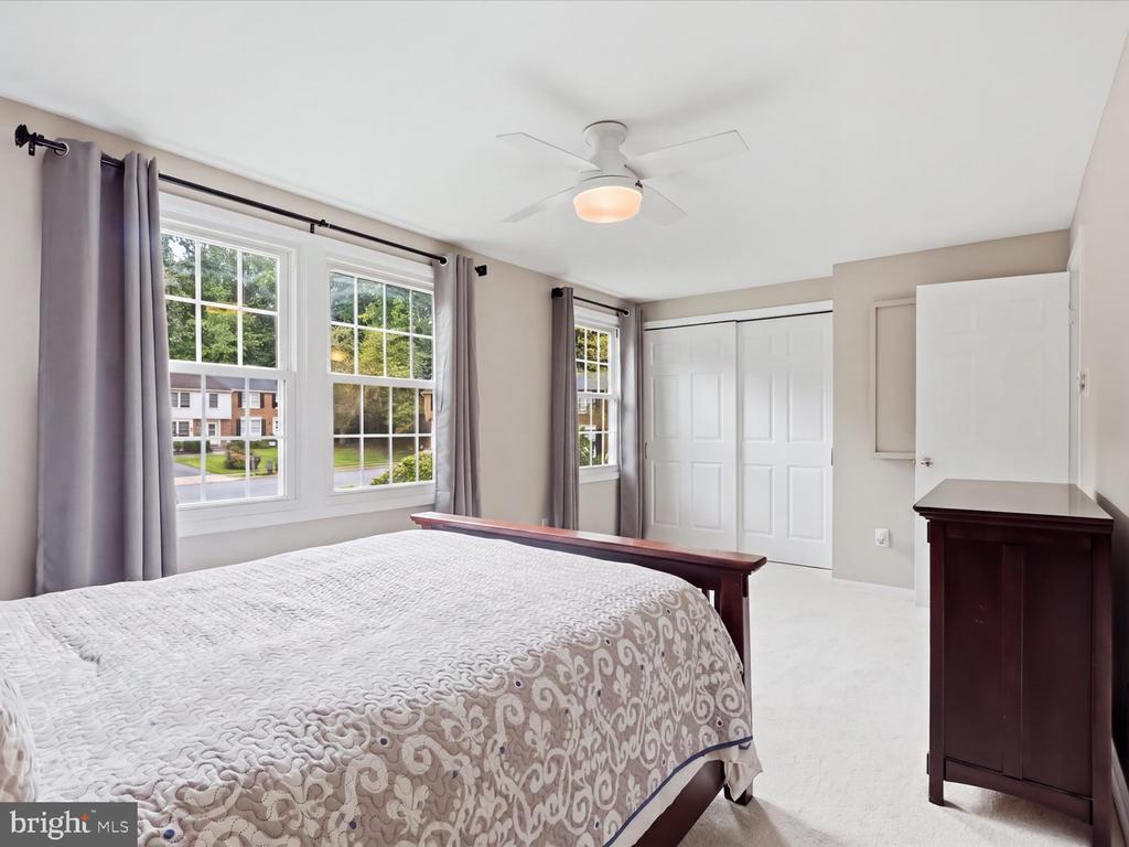 5811 HIGH BLUFF COURT