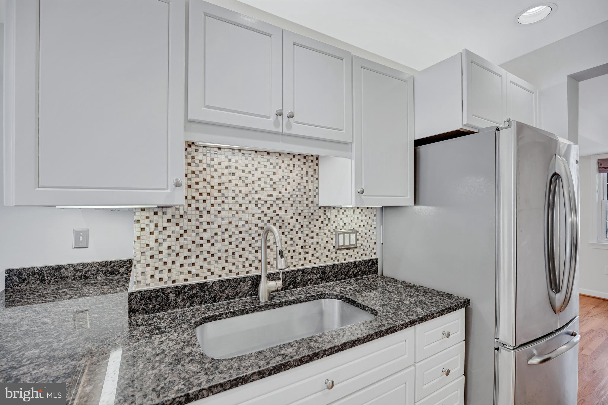 1840 GOLF VIEW COURT