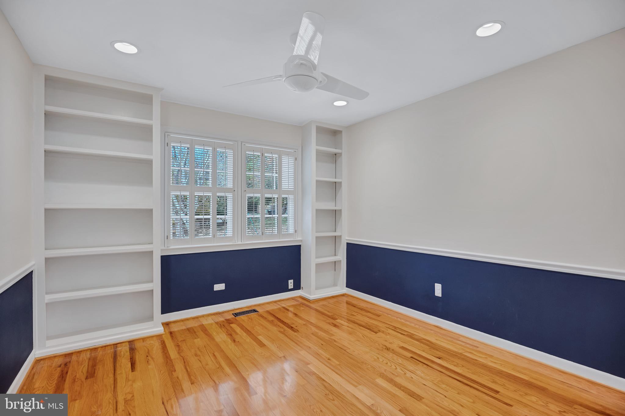 1840 GOLF VIEW COURT