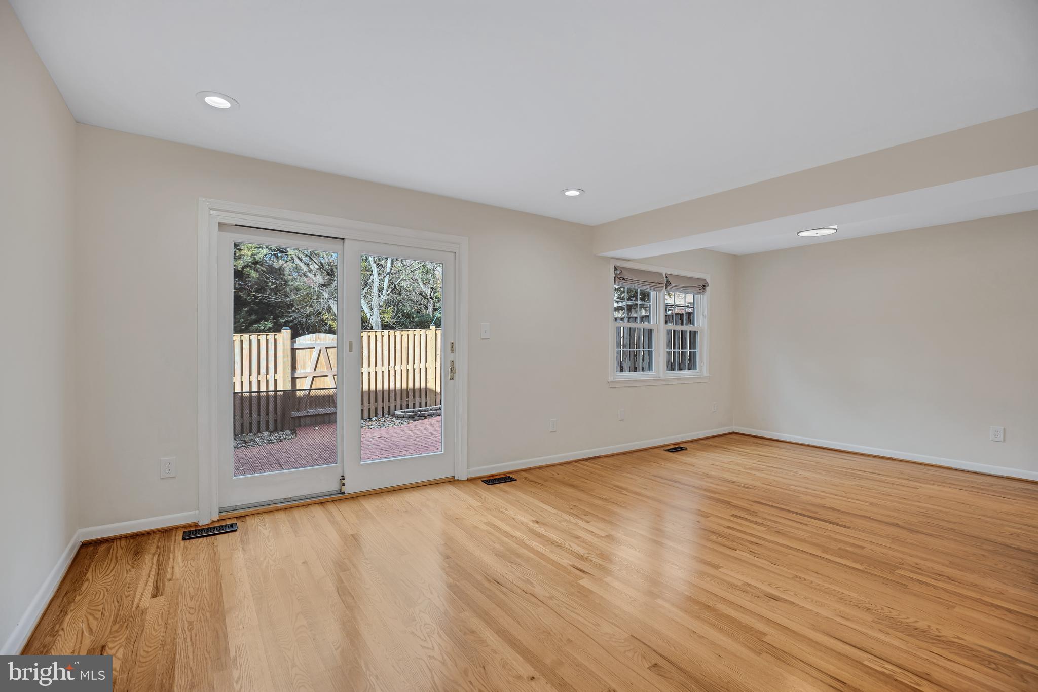 1840 GOLF VIEW COURT