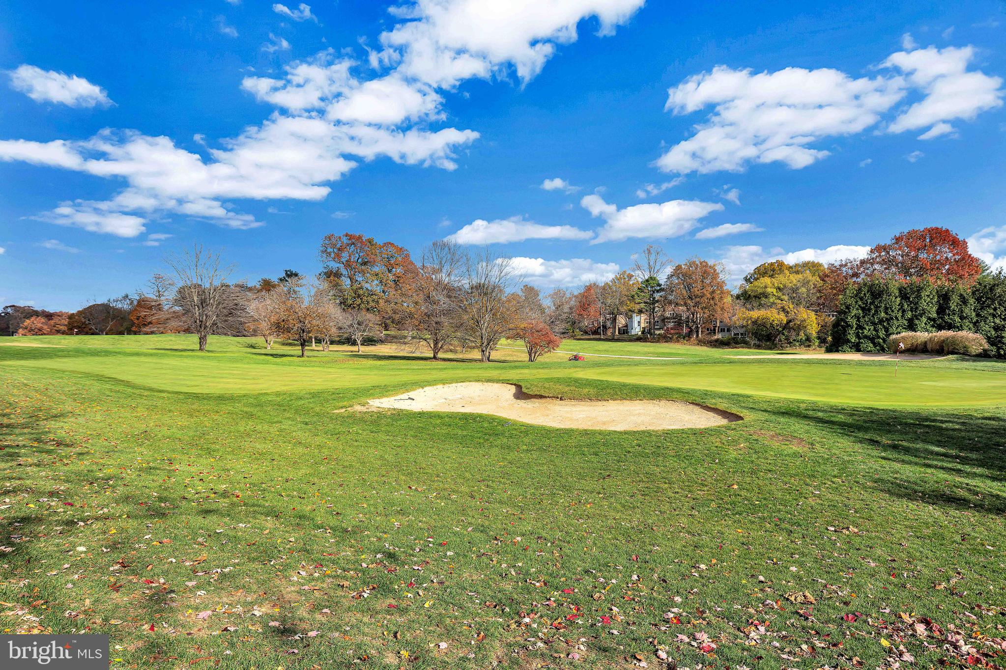 1840 GOLF VIEW COURT