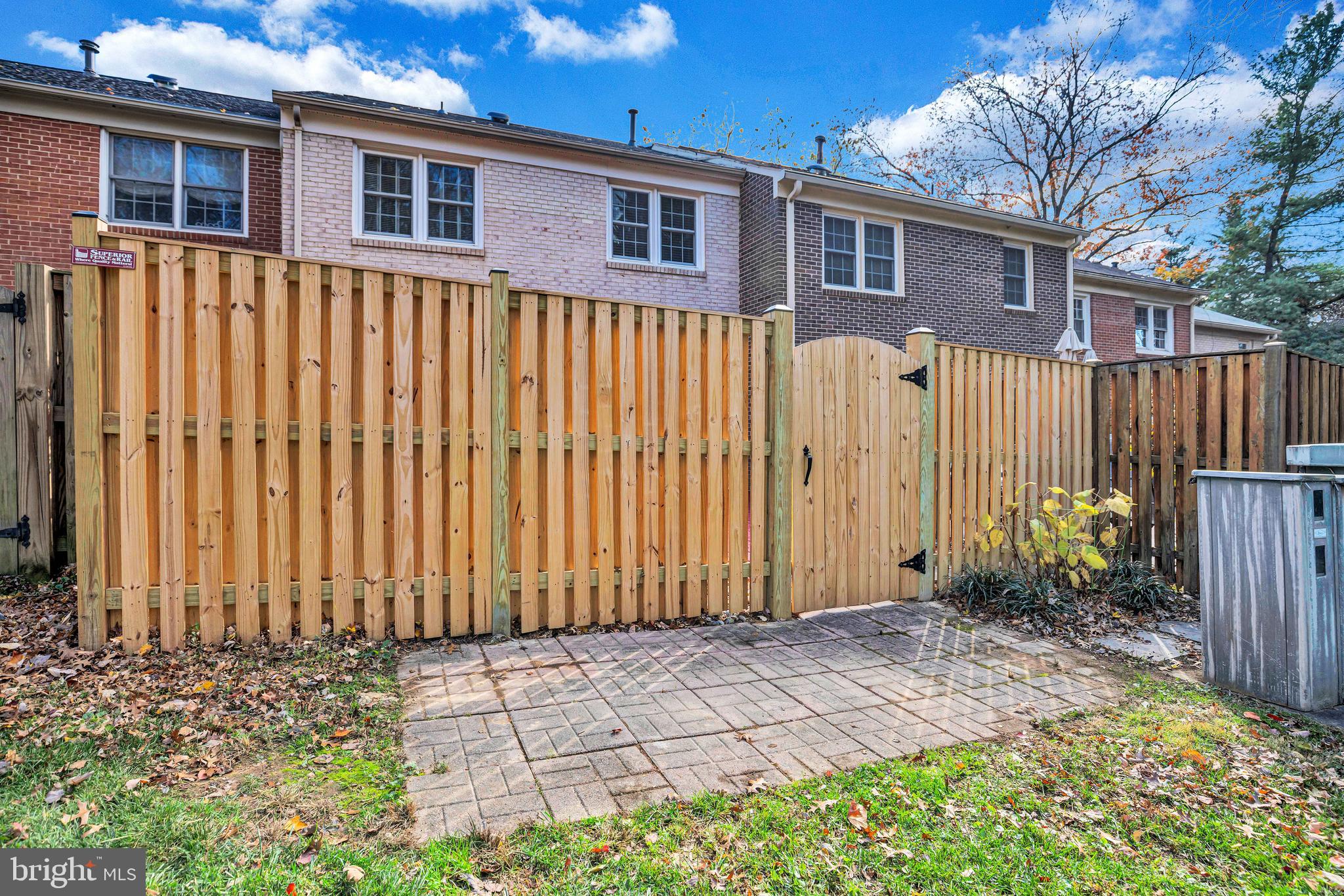 1840 GOLF VIEW COURT