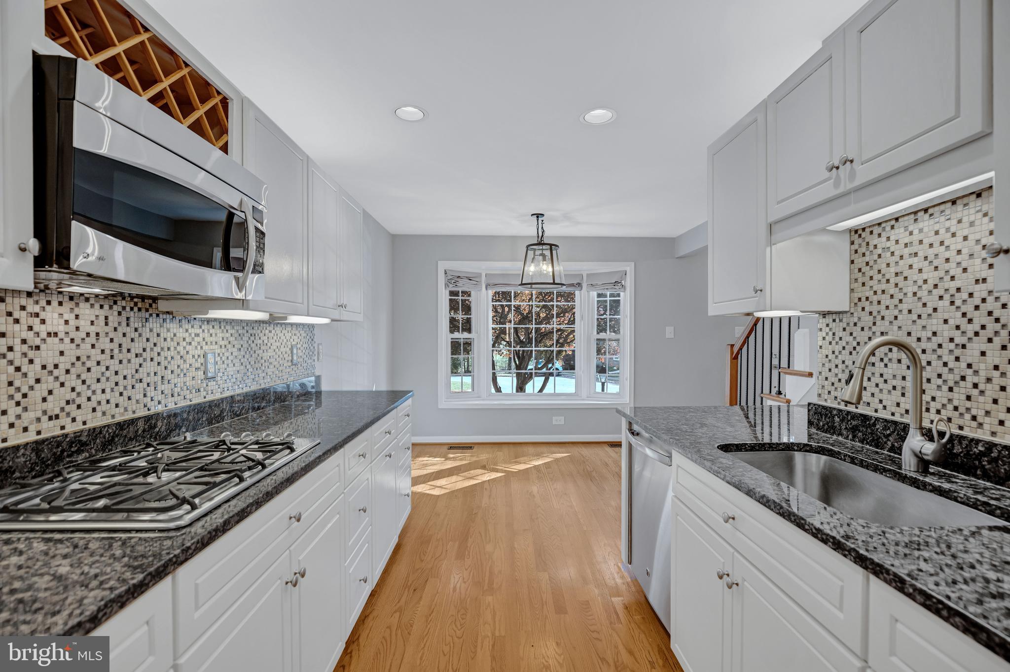 1840 GOLF VIEW COURT