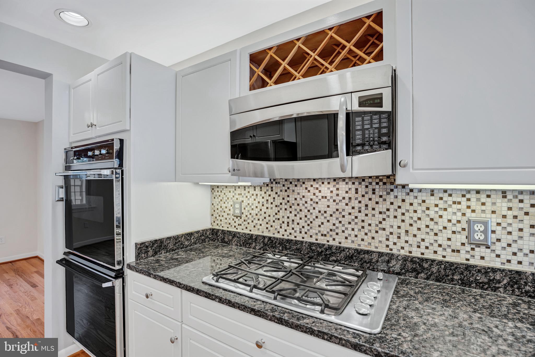 1840 GOLF VIEW COURT