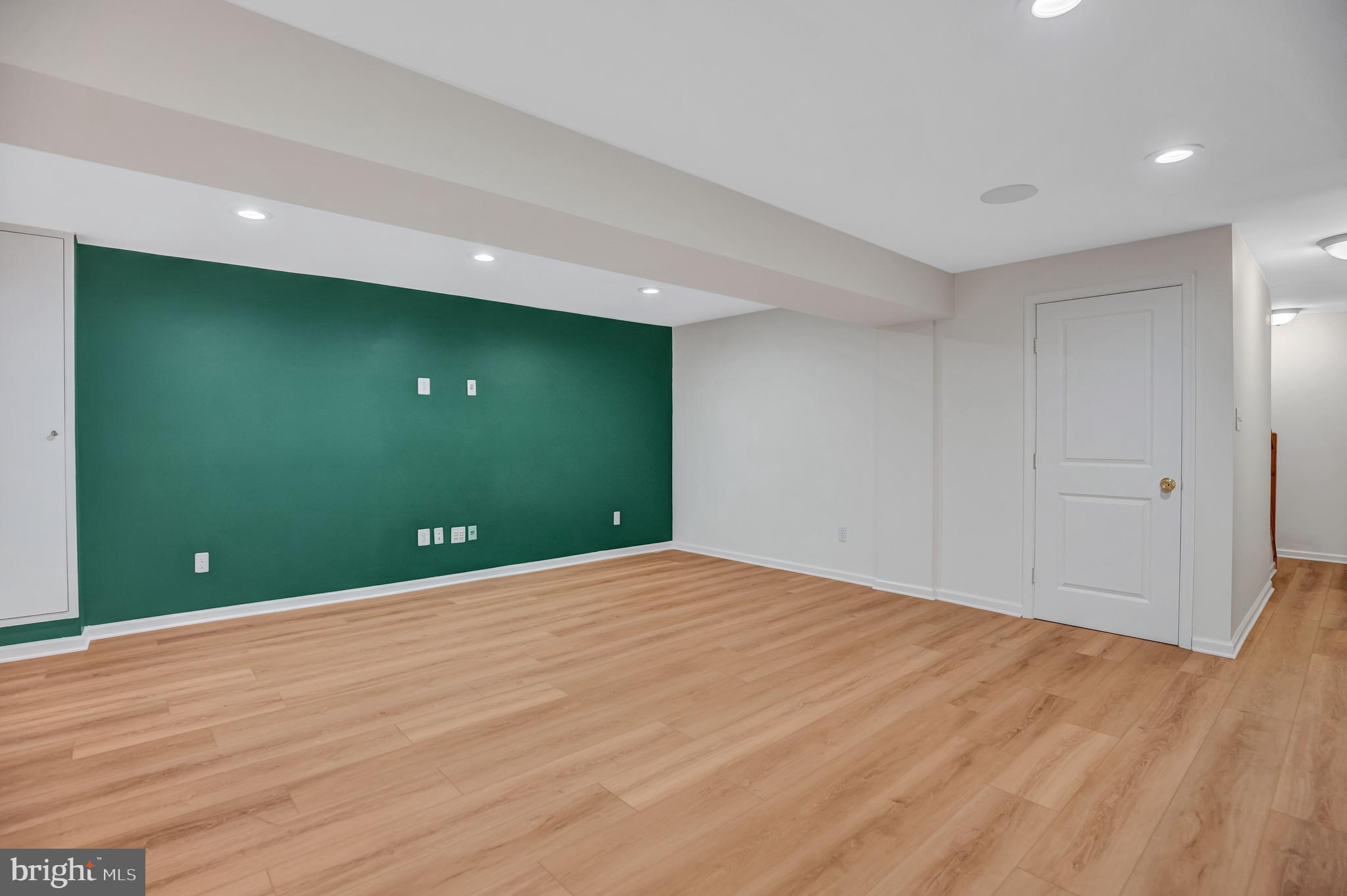 1840 GOLF VIEW COURT