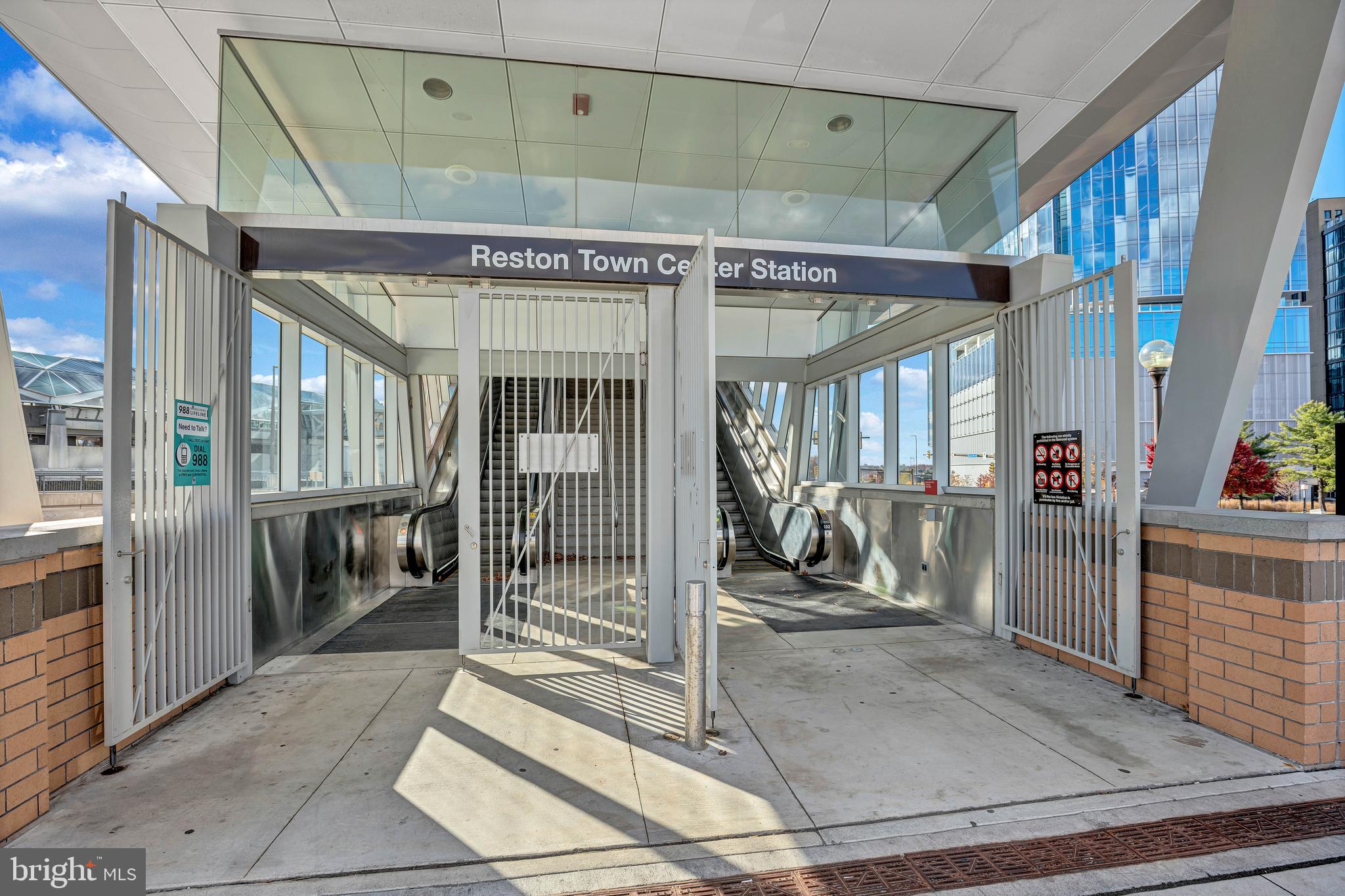 1840 GOLF VIEW COURT