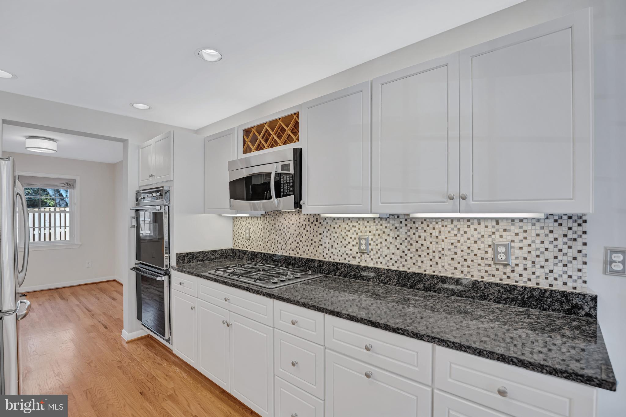 1840 GOLF VIEW COURT