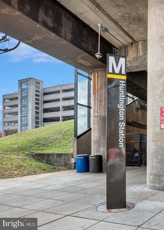 2605 FORT FARNSWORTH ROAD 314