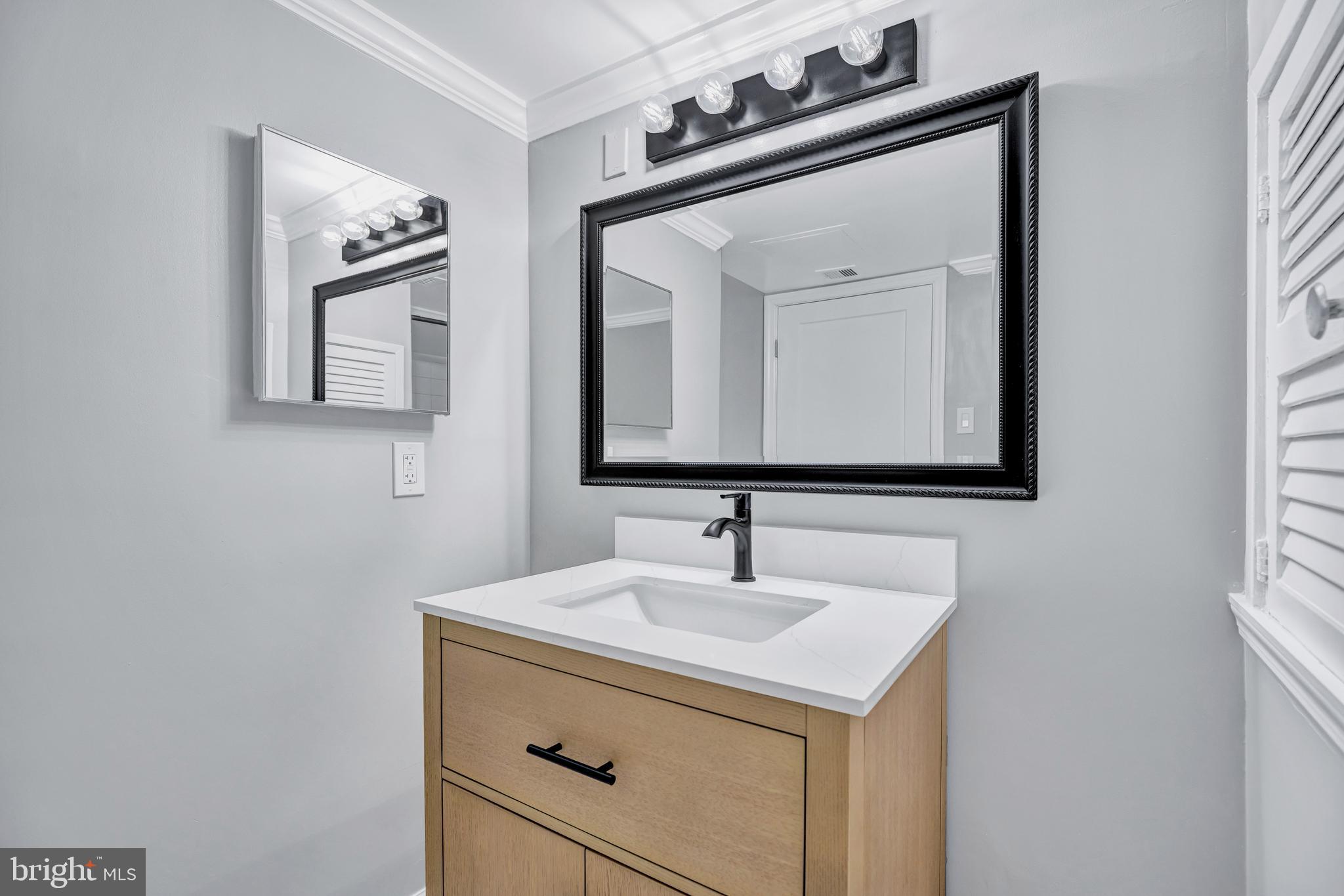 2605 FORT FARNSWORTH ROAD 314