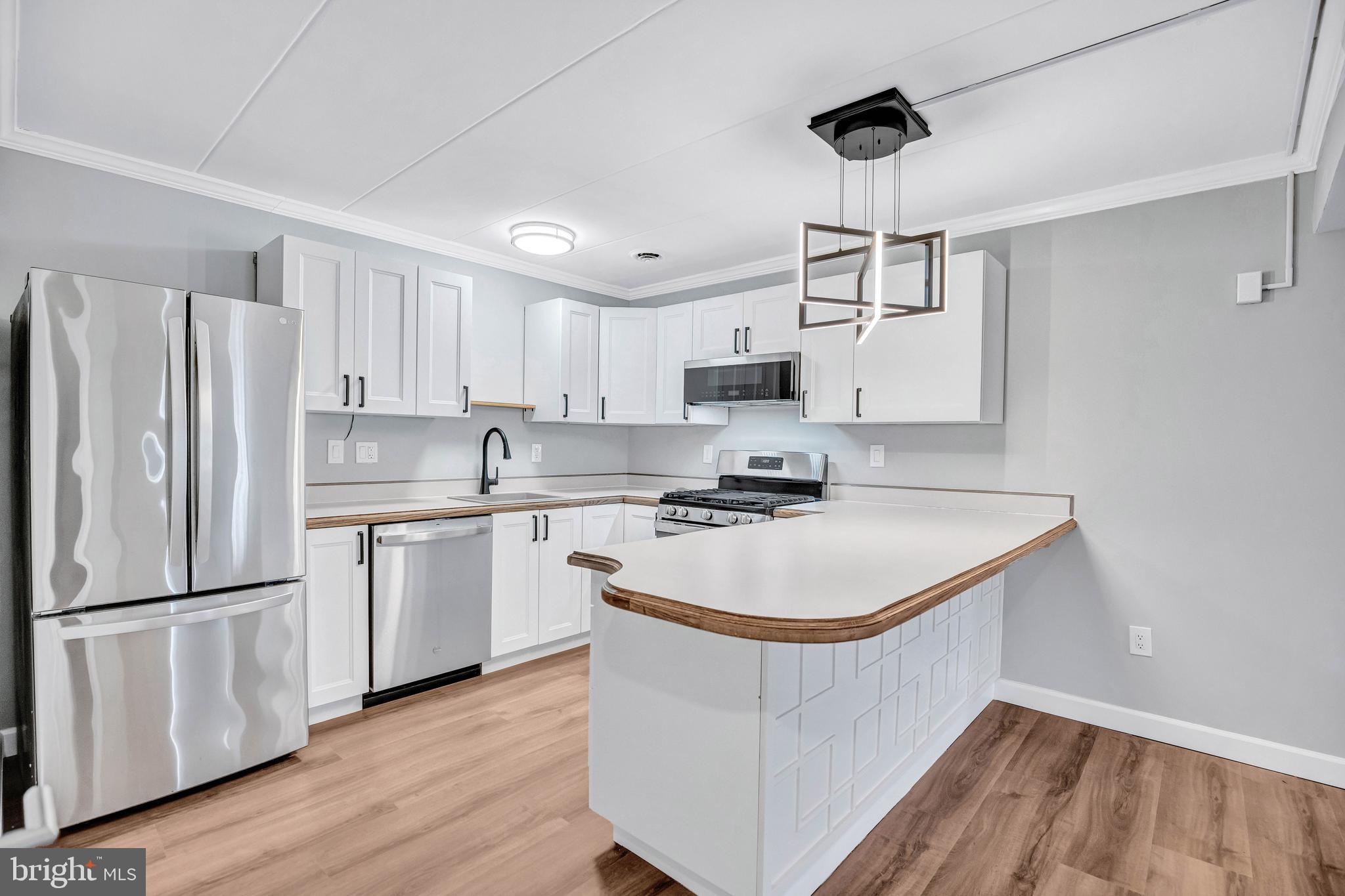 2605 FORT FARNSWORTH ROAD 314