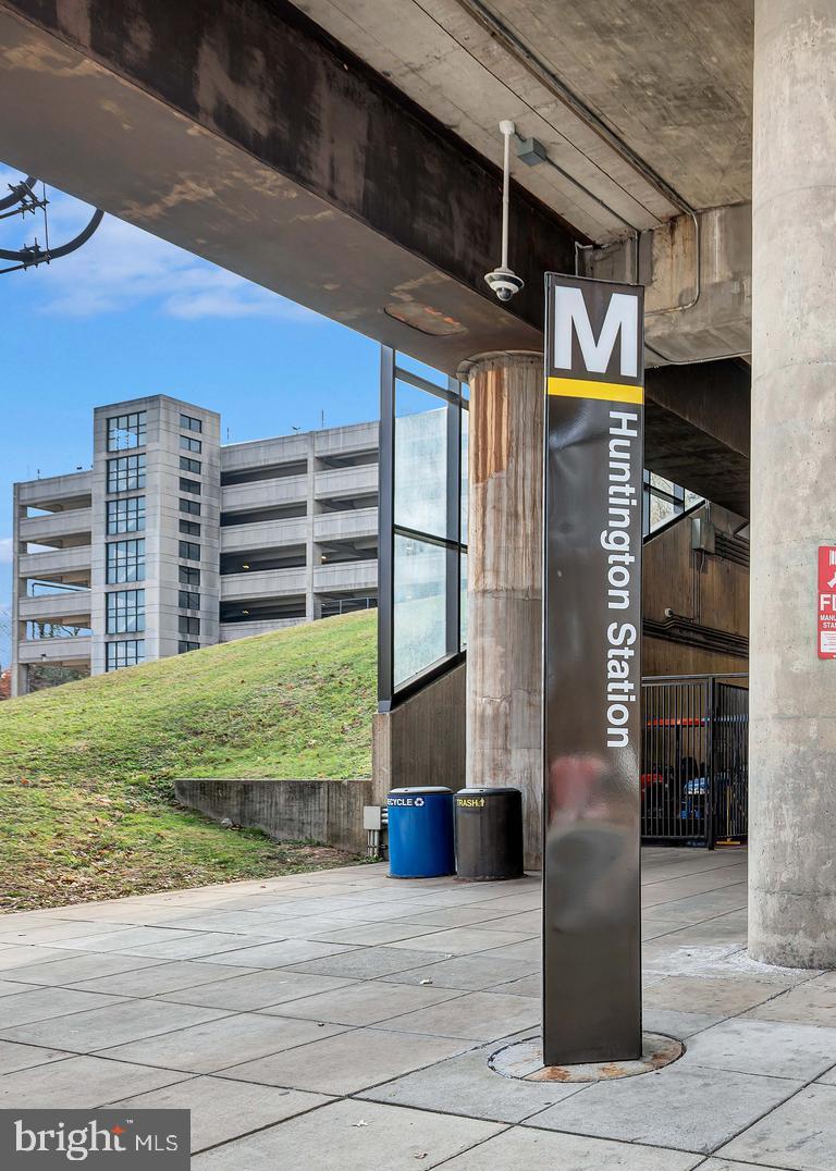 2605 FORT FARNSWORTH ROAD 314