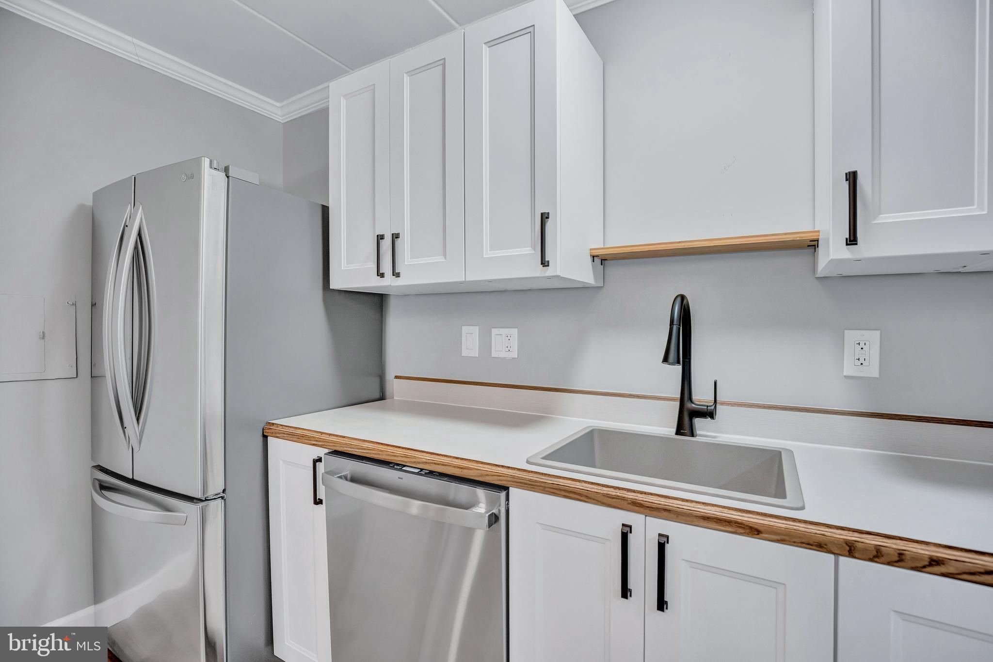 2605 FORT FARNSWORTH ROAD 314