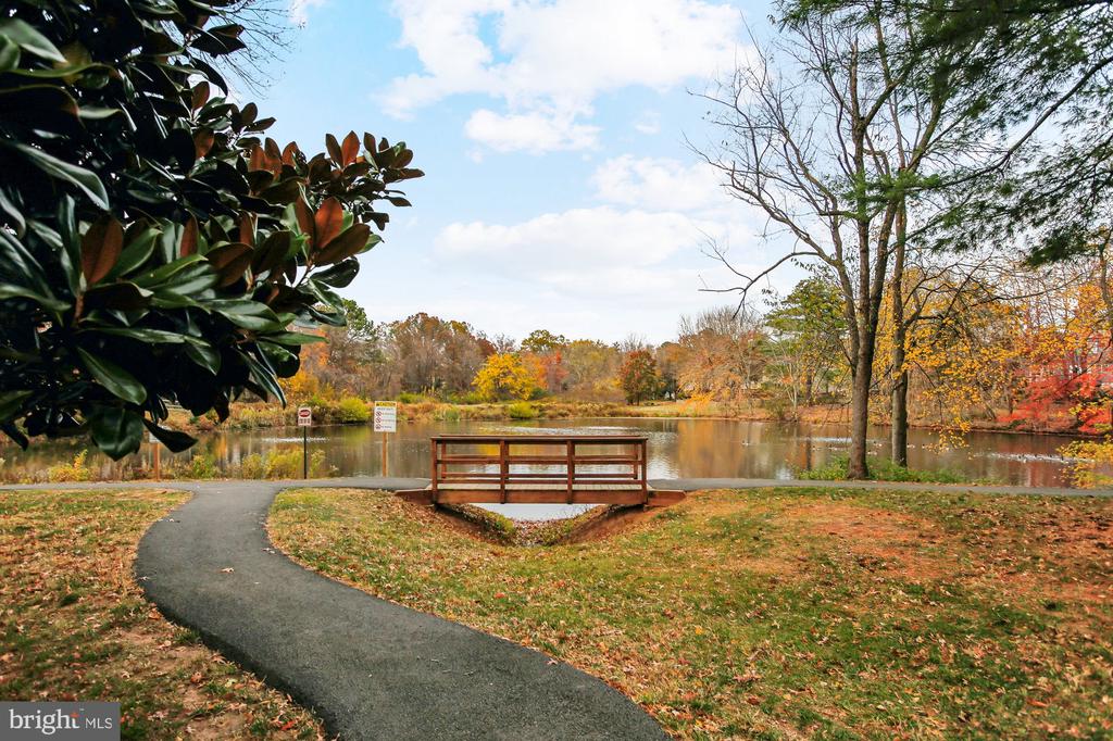 12771 FLAT MEADOW LANE