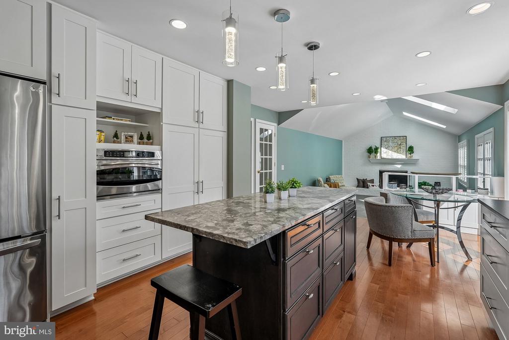 12771 FLAT MEADOW LANE