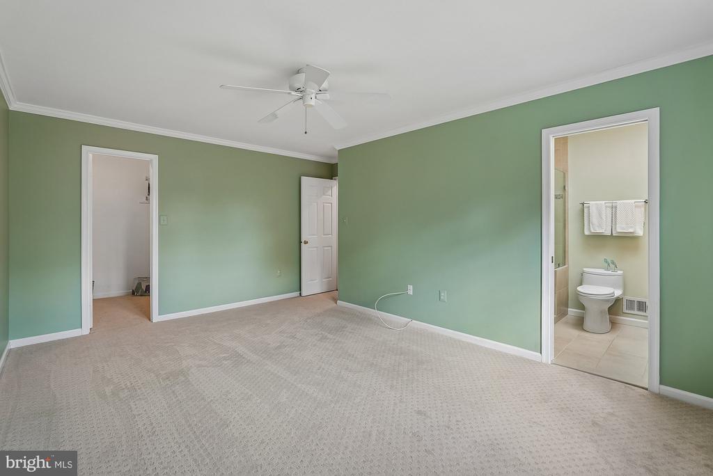 12771 FLAT MEADOW LANE