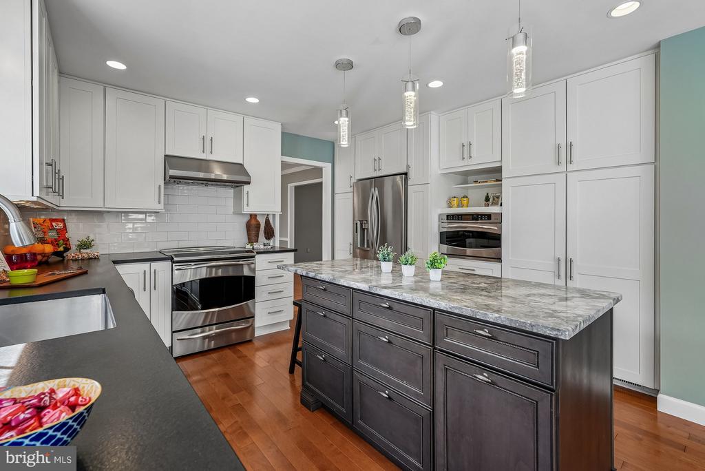12771 FLAT MEADOW LANE