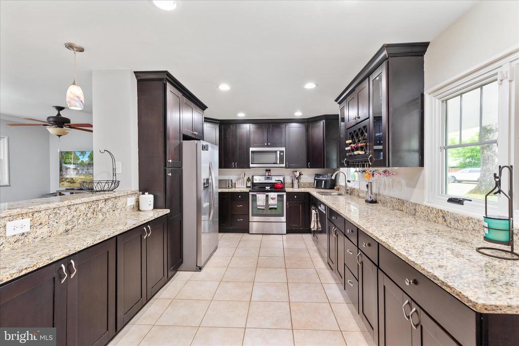 4607 MAYOR PLACE