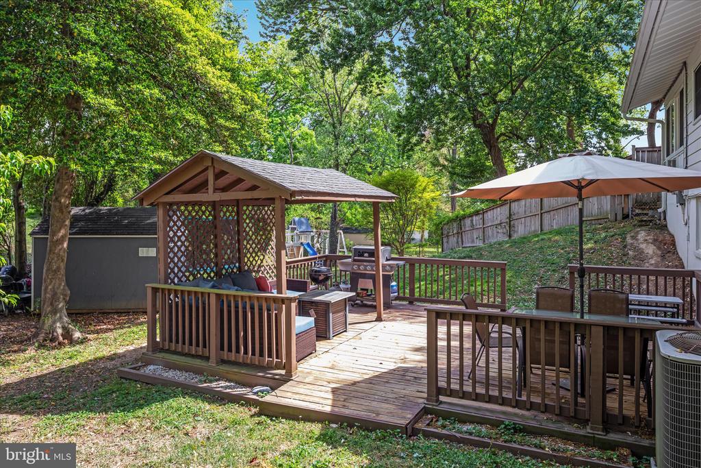 4607 MAYOR PLACE