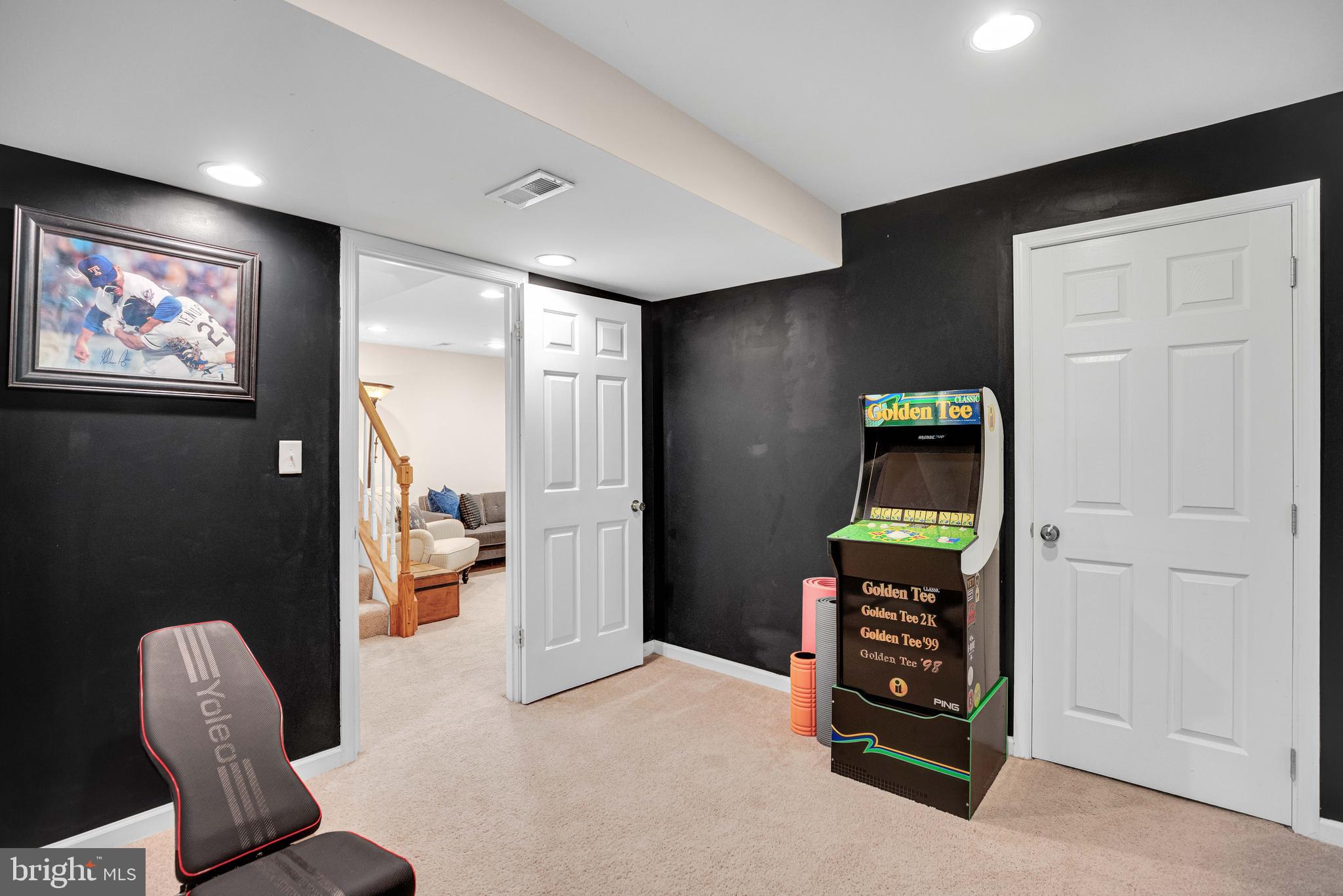 15262 LARKSPUR LANE