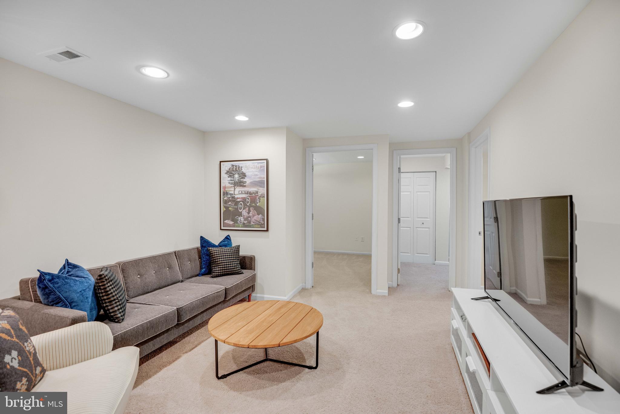 15262 LARKSPUR LANE
